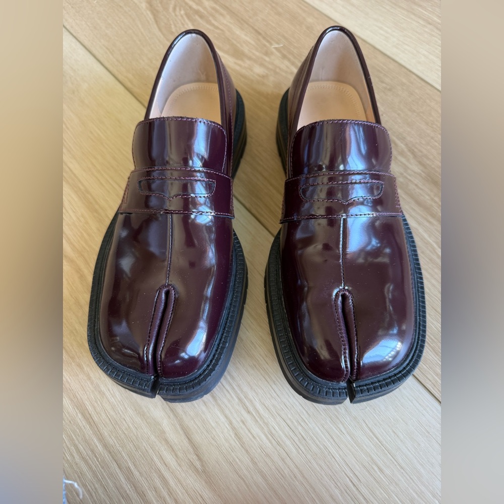 Women’s Burgundy Tabi Loafers- 37